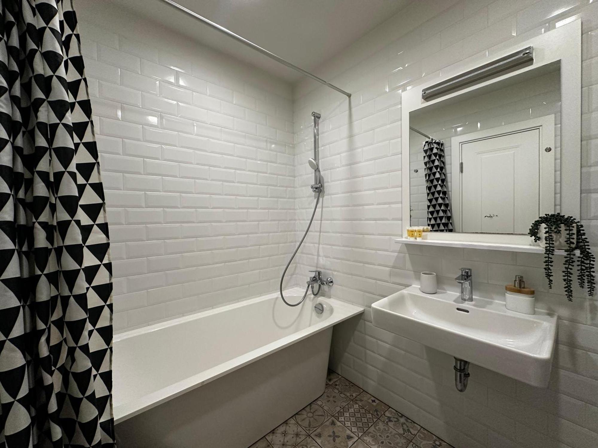 One Bedroom Promenade Apartment Riga Exterior photo
